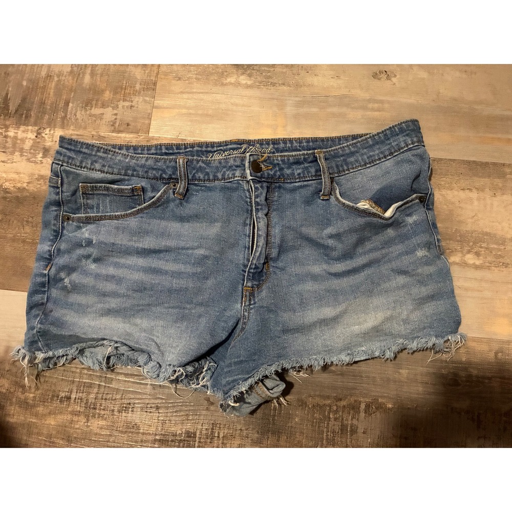 Universal Thread Womens Mid Rise Distressed Denim Cut Off Shorts Blue 18/34R